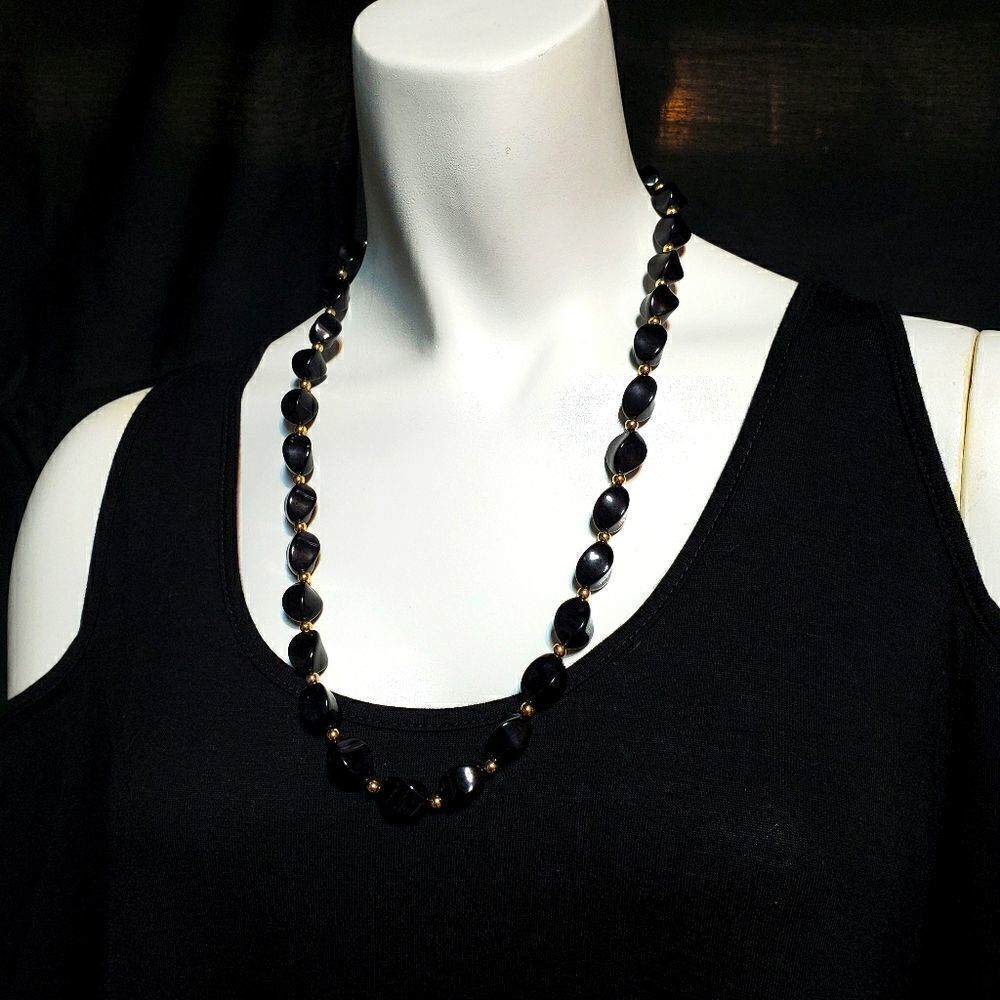 Vintage Black & Gold Necklace